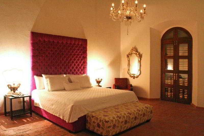 Hotel Boutique Casa Del Arzobispado Cartagena Eksteriør bilde